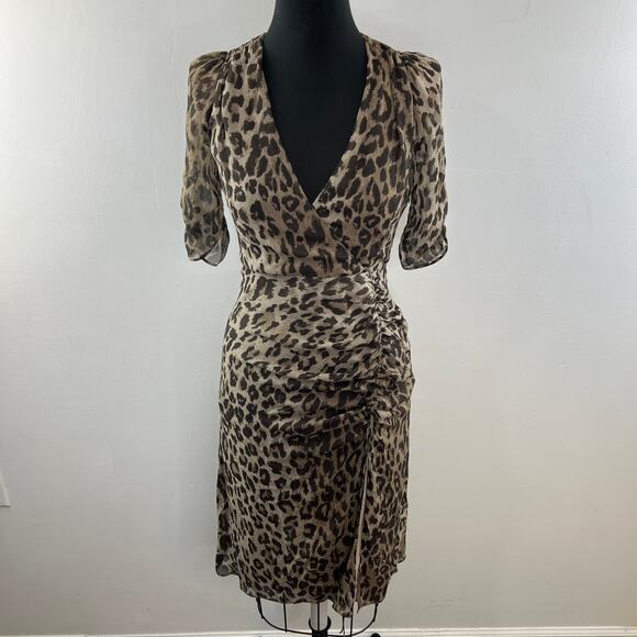 NICHOLAS Brown Surplice Leopard Print Neck Ruched Front 3/4 Sleeve Classic Fit - Picture 3 of 9